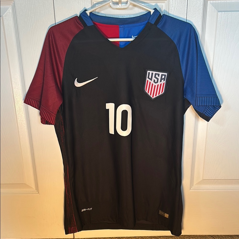 Nike USA Christian Pulisic Soccer Jersey Black